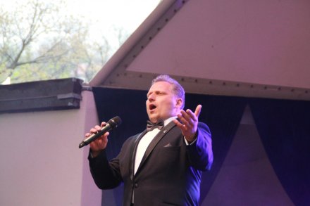 Część artystyczna 11 urodzin TVS