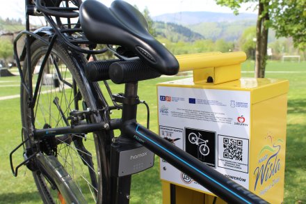 Samoobsługowa rowerowa stacja naprawcza