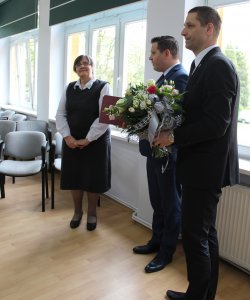 Burmistrz i przewodniczący RM dziękują Annie Bujok za wieloletnią pracę