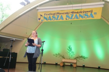 Prowadząca Festial Piosenki "Nasza Szansa" Anna Łupieżowiec