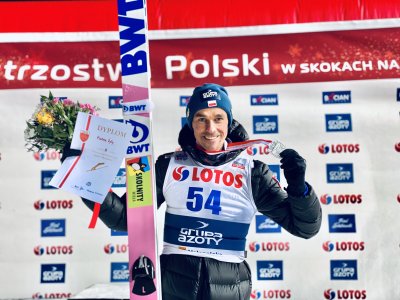 Piotr Żyła ze srebrnym medalem