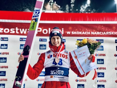 Paweł Wąsek z brązowym medalem