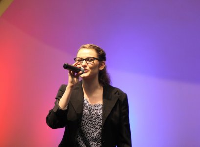 Uczestniczka Festiwalu Piosenki "Nasza Szansa"