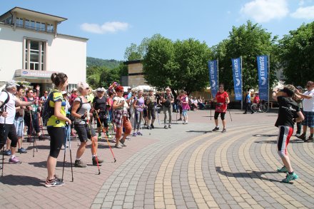 Uczestnicy Majowego Marszu Nordic Walking