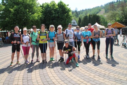 Uczestnicy Majowego Marszu Nordic Walking