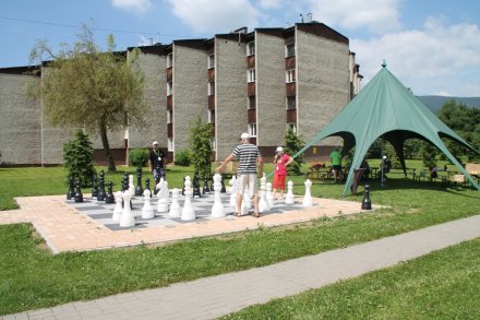 Turniej gier i zabaw podczas "Święta Sąsiada"