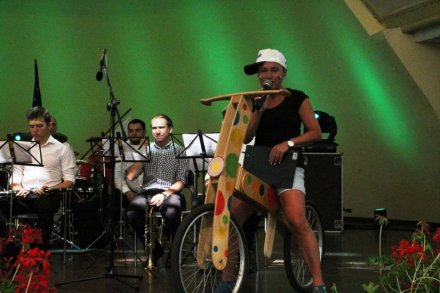 Powitanie widzów przez Dyrektor Wiślańśkiego Centrum Kultury Marię Bujok