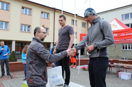 Dekoracja najszybszych mężczyzn w kategorii indywidualnej