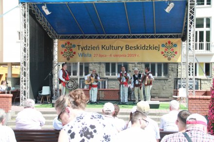 Występy na małej scenie