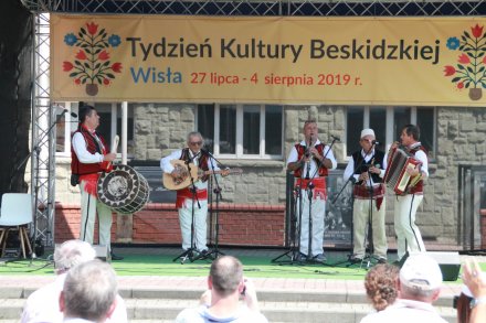 Występy na małej scenie