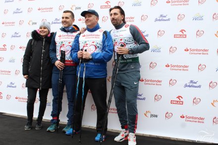 Pamiątkowe zdjęcie poszczególnych sztafet