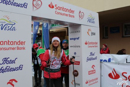 Uczestnicy na trasie biegu