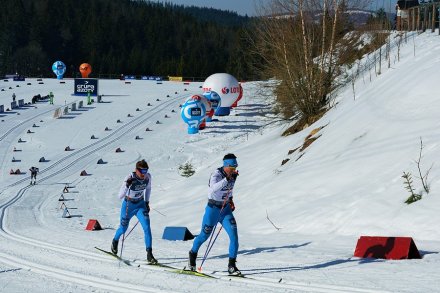 Panowie na trasie biegu na 10 km - fot. PZN