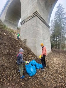 Sprzątanie Wisły/fot. Karolina Cieślar