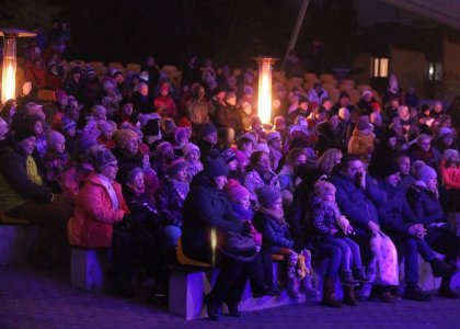 Publicznośc w Amfiteatrze im. Stanisława Hadyny