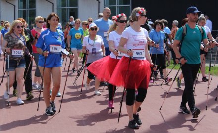 Marsz nordic walking