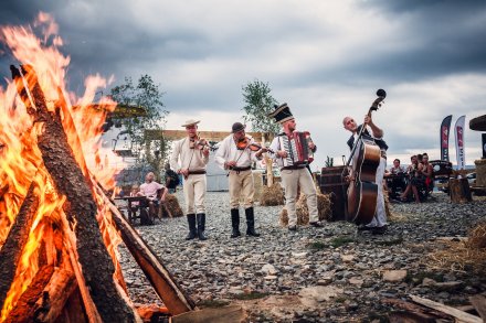 Muzyka kapeli góralskiej/fot. Wojciech Wysłych