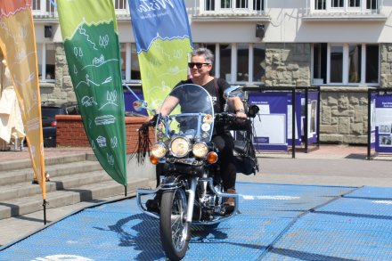 Prezentacja na motocyklach