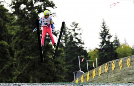 Piątkowe zawody w skokach narciarskich