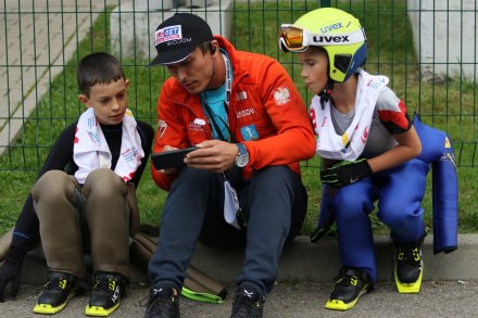 Piątkowe zawody w skokach narciarskich