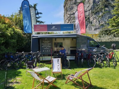 Prezentacja i testy rowerów elektrycznych