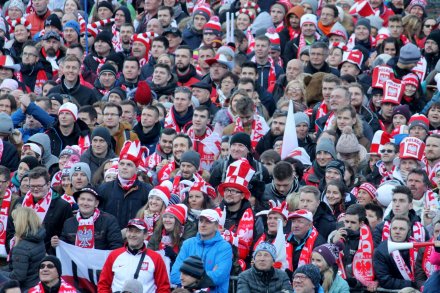 Publiczność na skoczni w Wiśle
