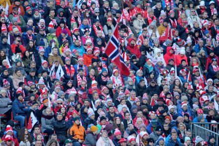 Publiczność na skoczni w Wiśle