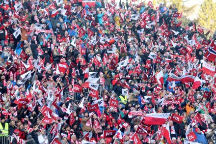 Publiczność na skoczni w Wiśle