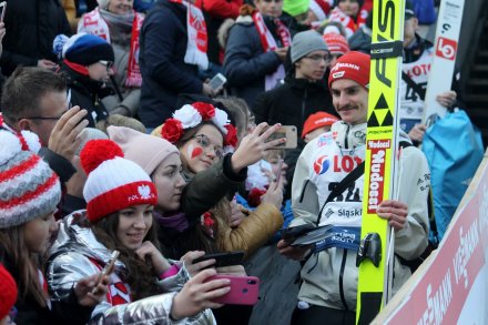 Richard Freitag wśród kibiców