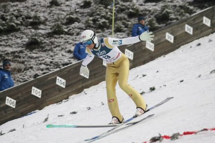Lądowanie jednego z zawodników