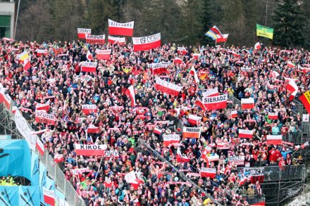 Kibice na skoczni w Malince