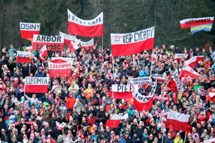 Kibice na skoczni w Malince