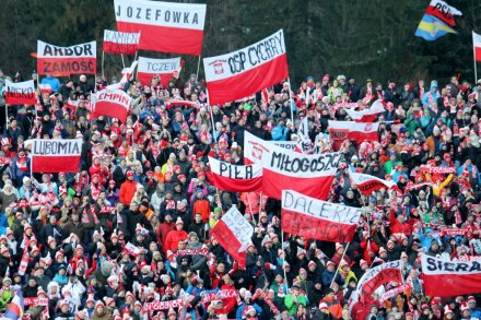 Kibice na skoczni w Malince