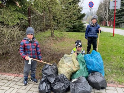 Sprzątanie Wisły/fot. Patrycja Rozkoszny