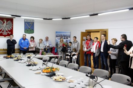 Spotkanie w sali sesyjnej