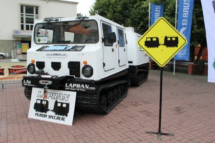 Niecodzienne pojazdy na placu Hoffa