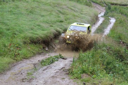 Rywalizacja na trasie rajdu