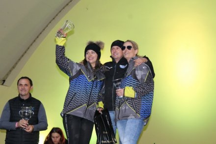 Ceremonia wręczenia nagród i pucharów zwycięskim załogom w rajdzie 4x4 Women's Challenge