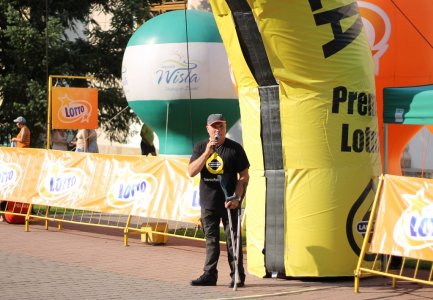 Prowadzący Krzysztof Głombowicz