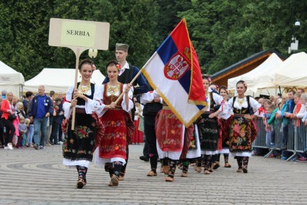 Zespół z Serbii na placu Hoffa