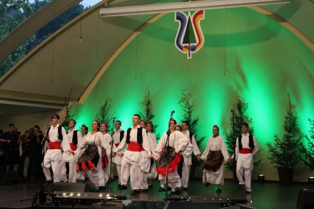 Występ zespołu Proleter z Sarajewa