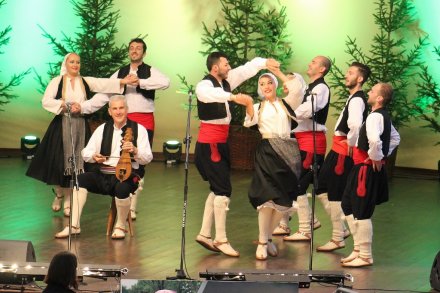 Występ zespołu Proleter z Sarajewa