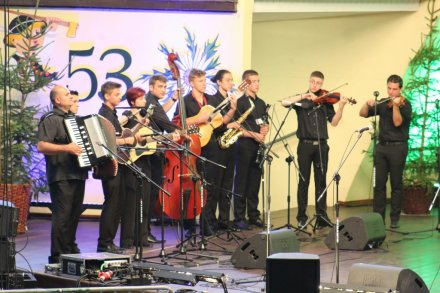 Występ zespołu Proleter z Sarajewa