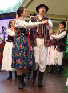 Występ grupy Śwarni Łojce