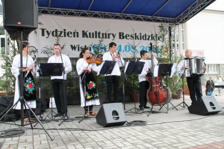 Serbska kapela na "małej scenie"