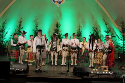 Występ zespołu "Zornica" z Zakopanego