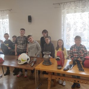 Uczestnicy turnieju wiedzy przeciwpożarowej