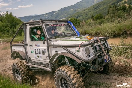 4x4