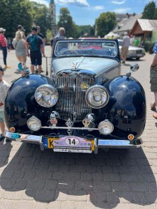 zlot zabytkowych samochodów