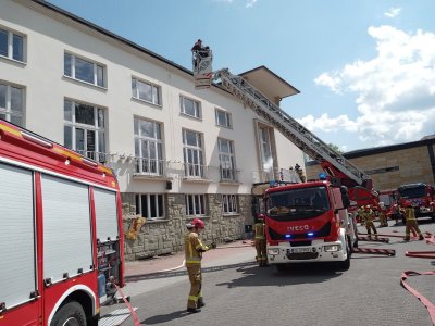 ćwiczenia podczas Dnia Strażaka